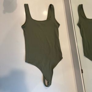 Green ribbed Abercrombie bodysuit